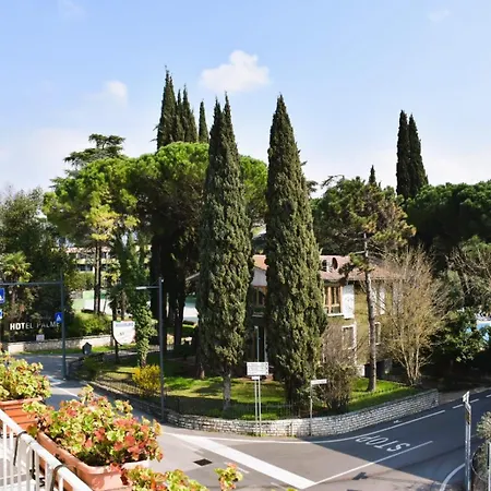Casa Leopardi - In * Garda (Verona)